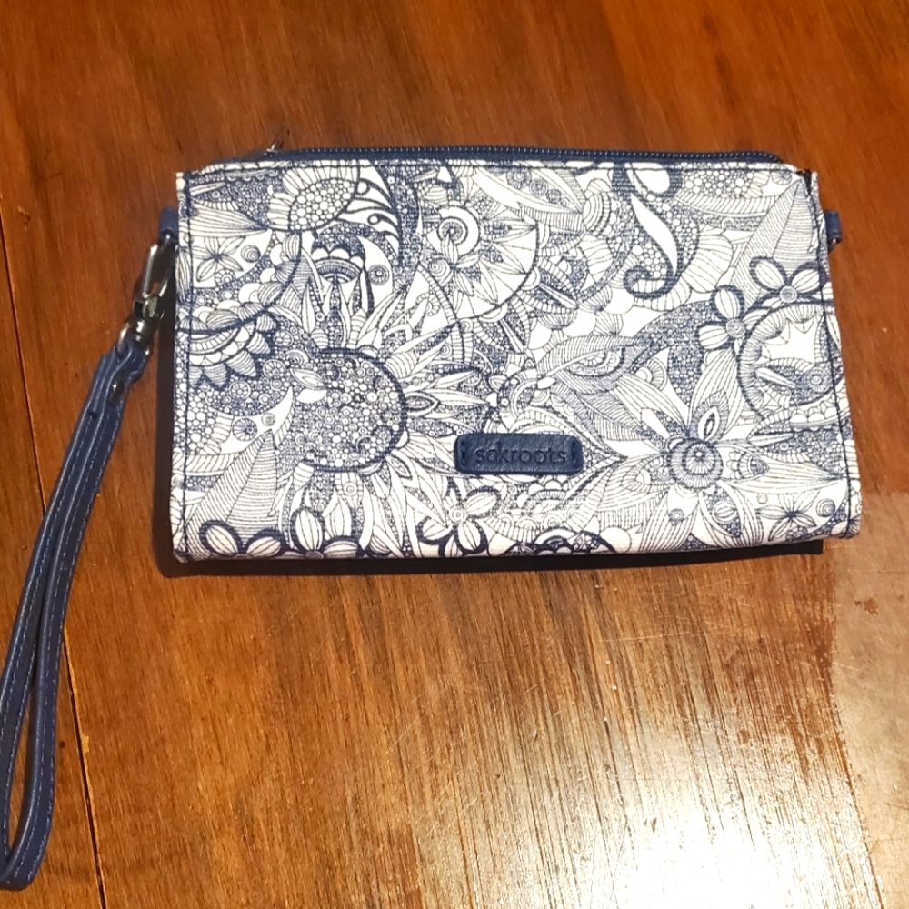 Sakroots Blue and White Wristlet Wallet Accessories Southern Essentials